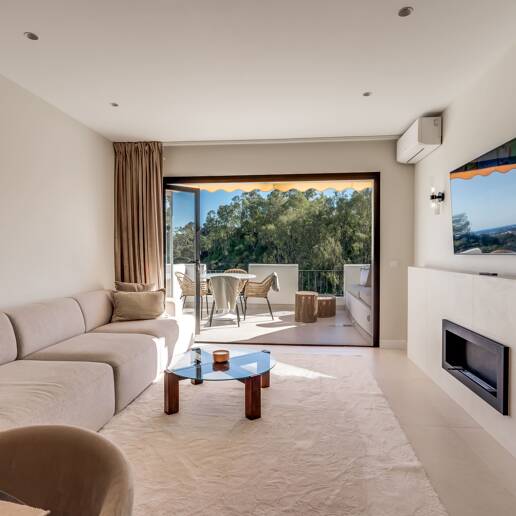 Oszałamiające 3- Apartament w Puerto del Almendro, Benahavis z widokiem na morze