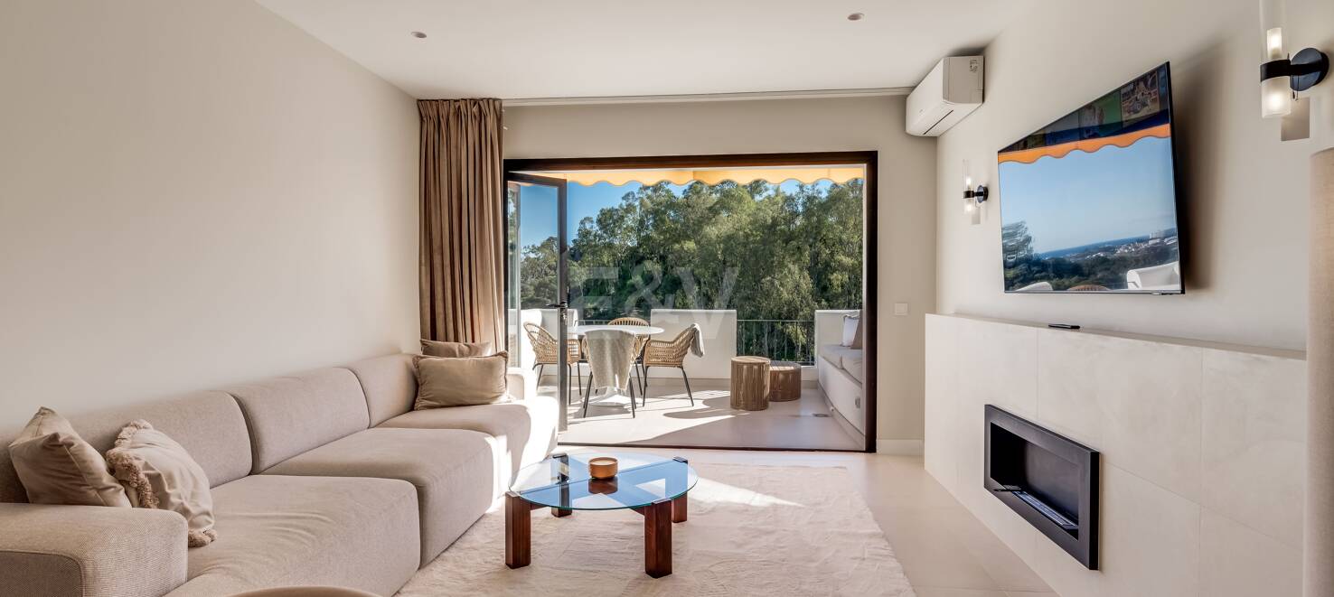 Oszałamiające 3- Apartament w Puerto del Almendro, Benahavis z widokiem na morze