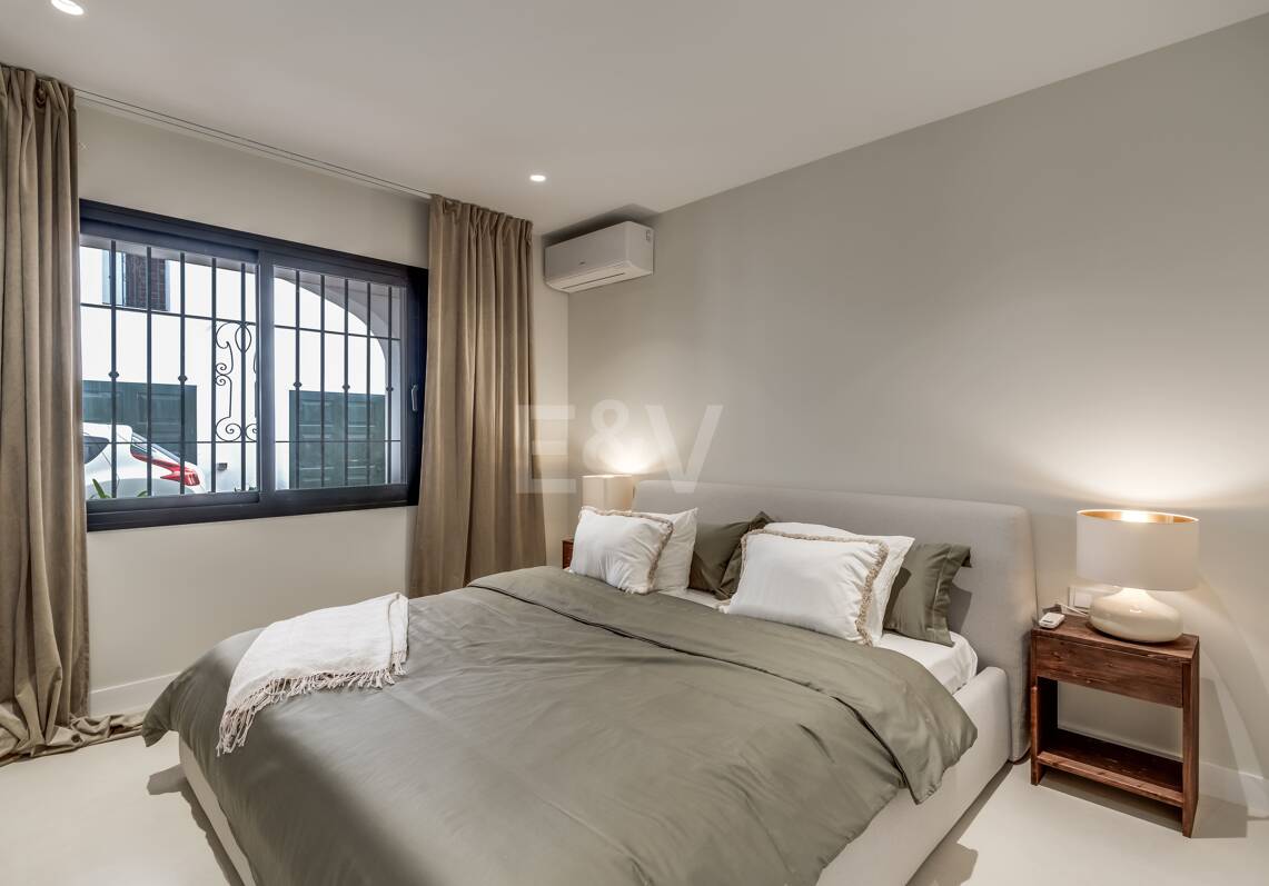 Atemberaubende 3-Zimmer-Wohnung in Puerto del Almendro, Benahavís mit Meerblick
