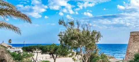 Przestronne luksusowa willa w Marbesa z widokiem na plażę