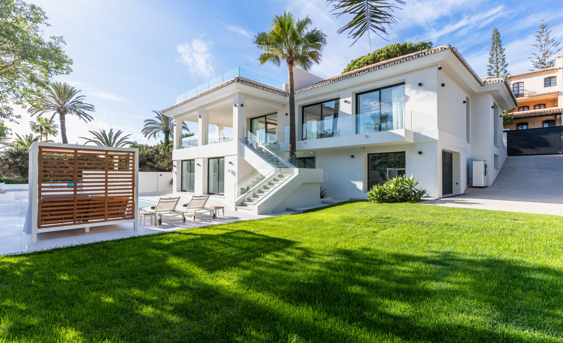 Gran Villa de Lujo con Vistas Cerca de la Playa en Marbesa