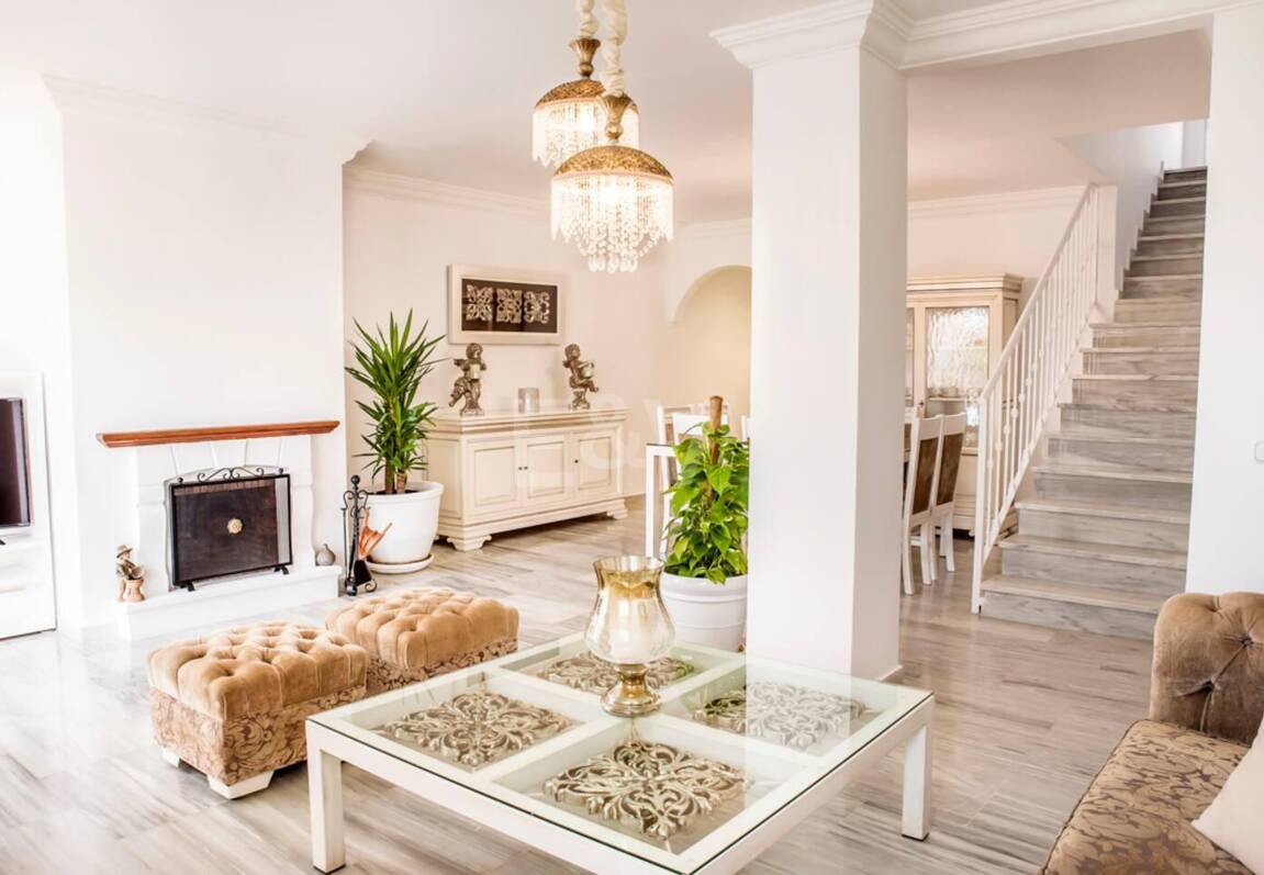 Duplex Penthouse Front Line Golf in Guadalmina Baja Available for Long Term