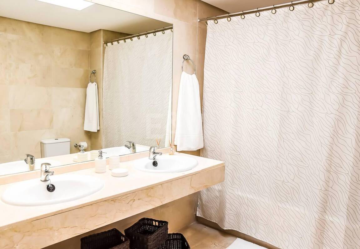 Duplex Penthouse Front Line Golf in Guadalmina Baja Available for Long Term