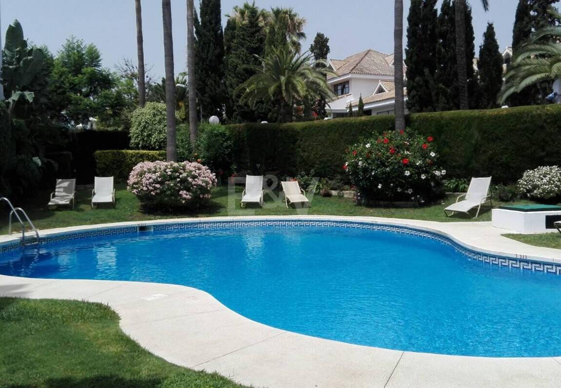 Duplex Penthouse Front Line Golf in Guadalmina Baja Available for Long Term