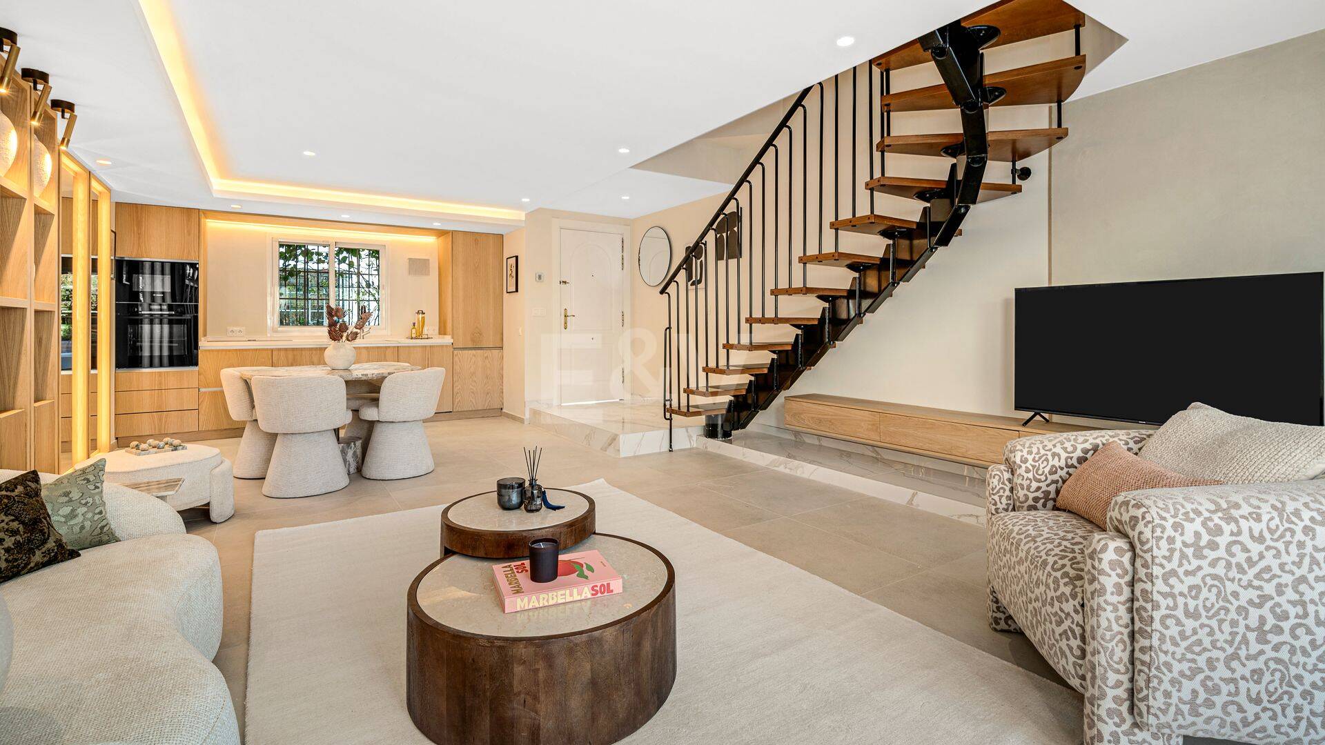 Zeitgenössisches Reihenhaus in Strandnähe in privater Gemeinschaft