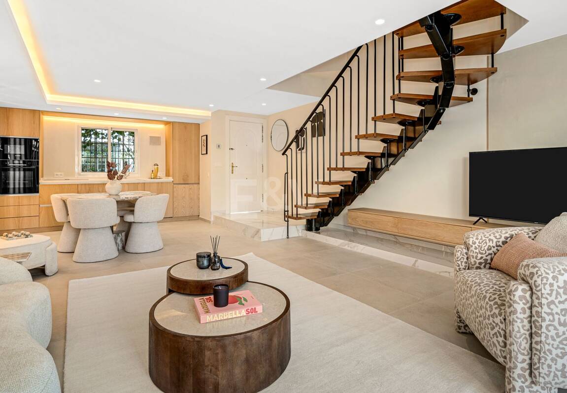 Zeitgenössisches Reihenhaus in Strandnähe in privater Gemeinschaft