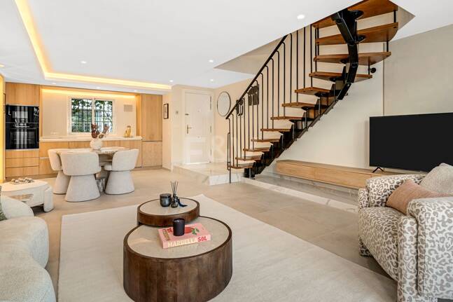 Zeitgenössisches Reihenhaus in Strandnähe in privater Gemeinschaft