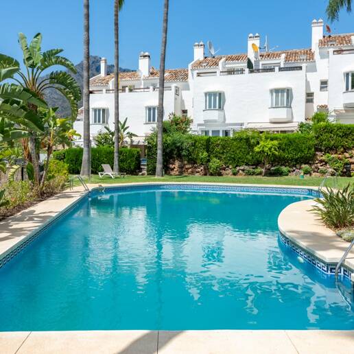 Stylish Townhouse i en gated community i Marbella Golden Mile