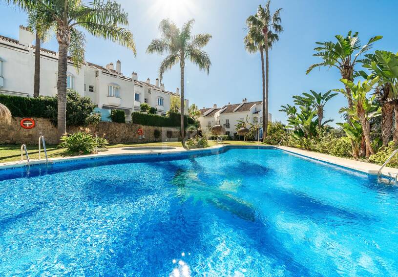 Zeitgenössisches Reihenhaus in Strandnähe in privater Gemeinschaft