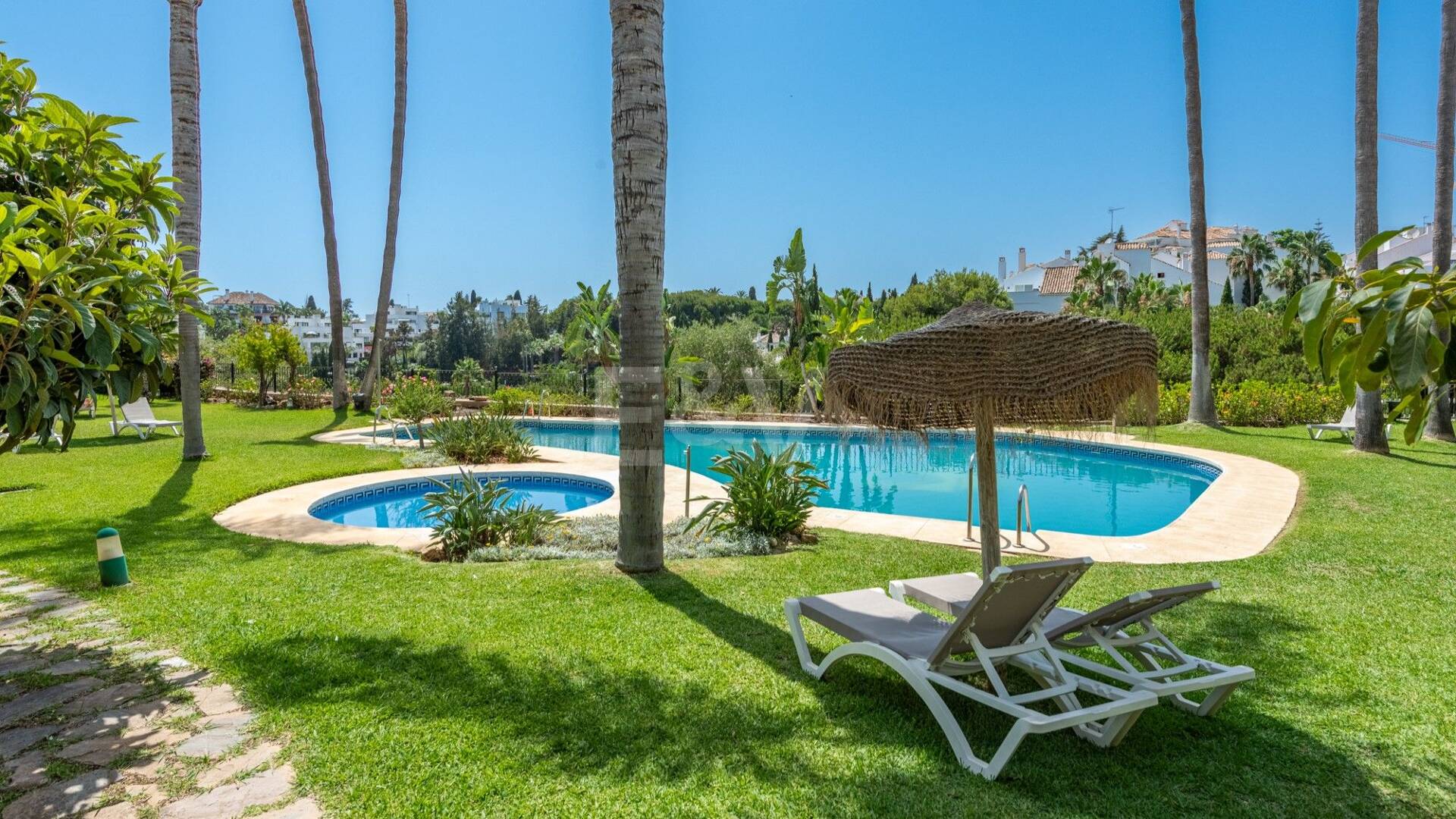 Zeitgenössisches Reihenhaus in Strandnähe in privater Gemeinschaft