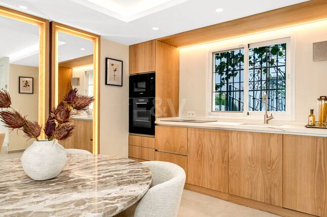 Zeitgenössisches Reihenhaus in Strandnähe in privater Gemeinschaft