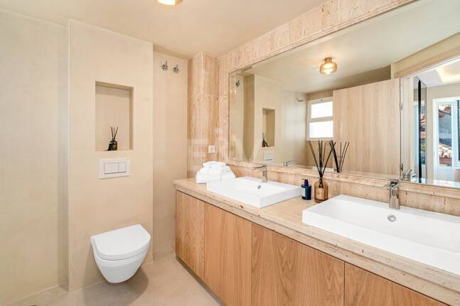 Zeitgenössisches Reihenhaus in Strandnähe in privater Gemeinschaft