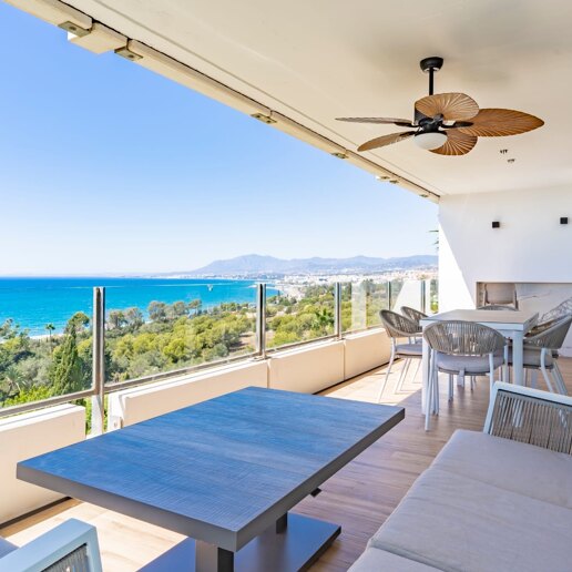 Modernes Apartment mit Meerblick und Gehdistanz zu Marbella