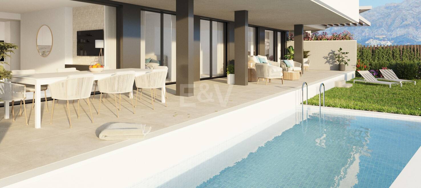 Bottenvåning lägenhet med egen pool