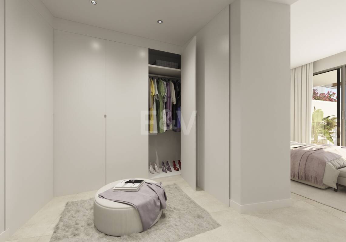 Erdgeschosswohnung mit eigenem Pool