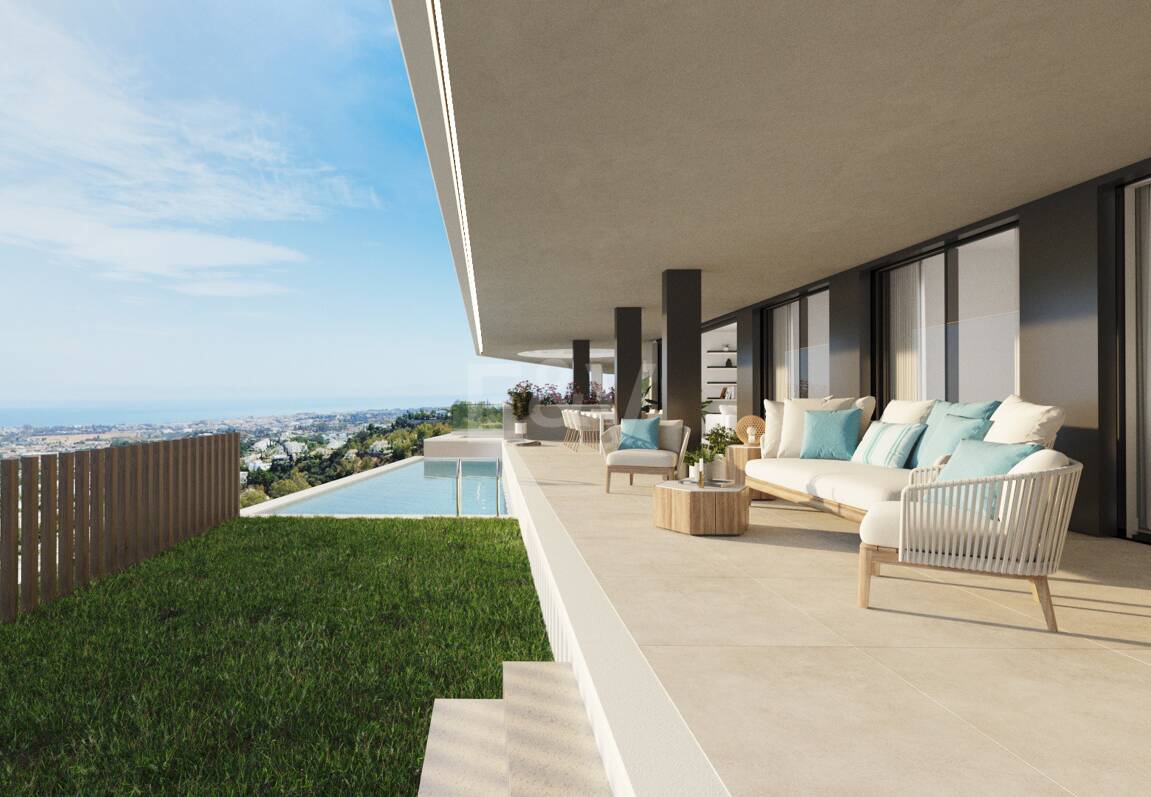 Bottenvåning lägenhet med egen pool