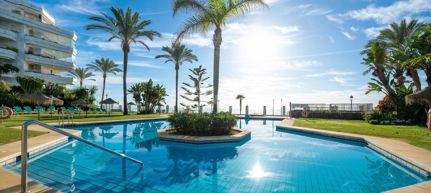 Beachfront Apartment in Playa Esmeralda with breathtaking sea views
