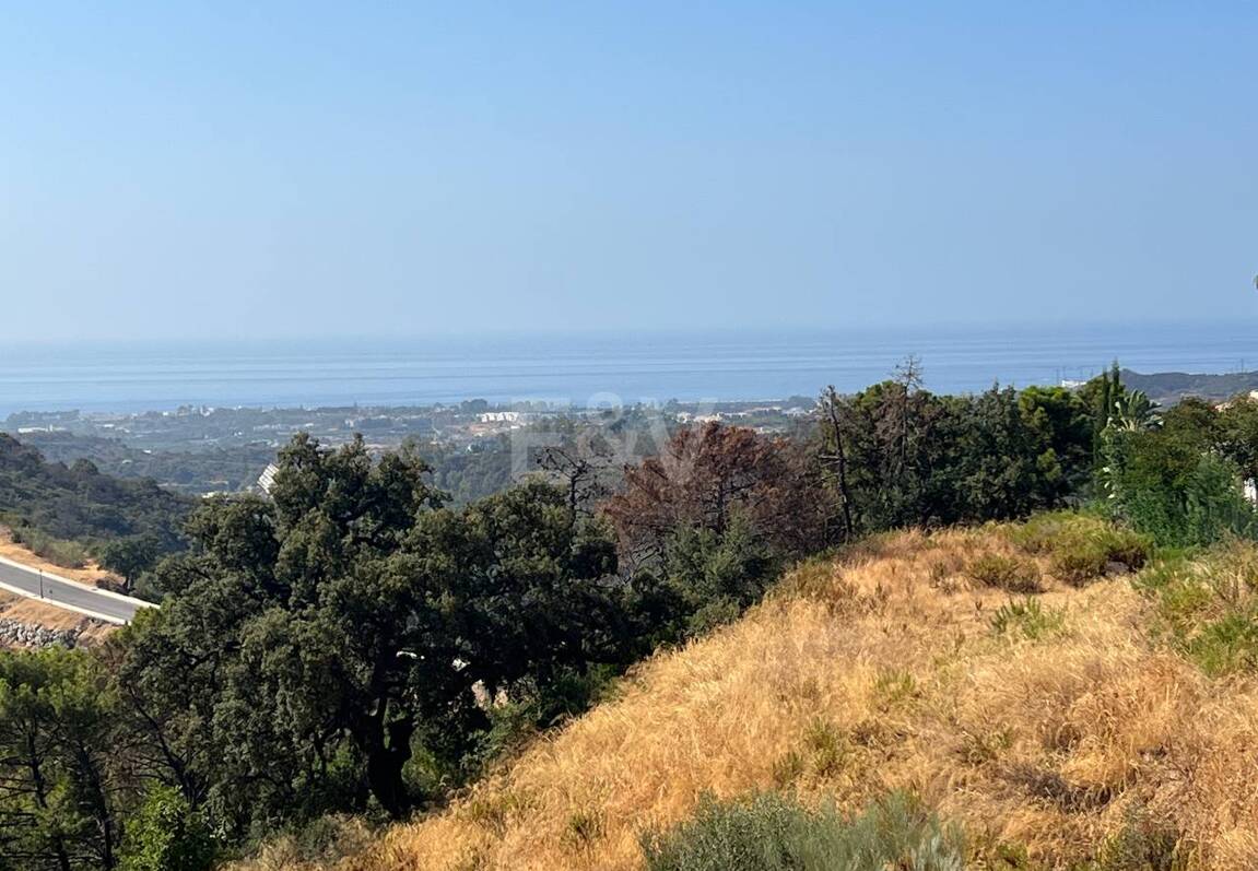 Monte Mayor Plot with Stunning Sea Views and Two Frontages