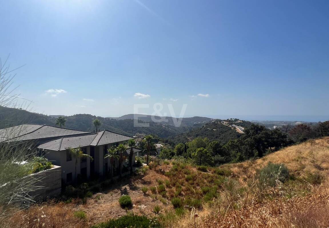 Monte Mayor Plot with Stunning Sea Views and Two Frontages