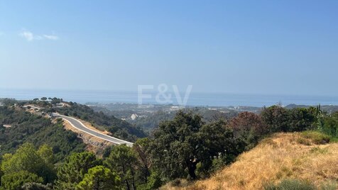 Terrain de Monte Mayor avec vue magnifique sur la mer et deux façades