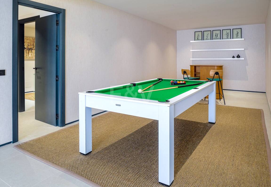 Elegant Villa i Nueva Andalucia inom en fridfull och privat plats