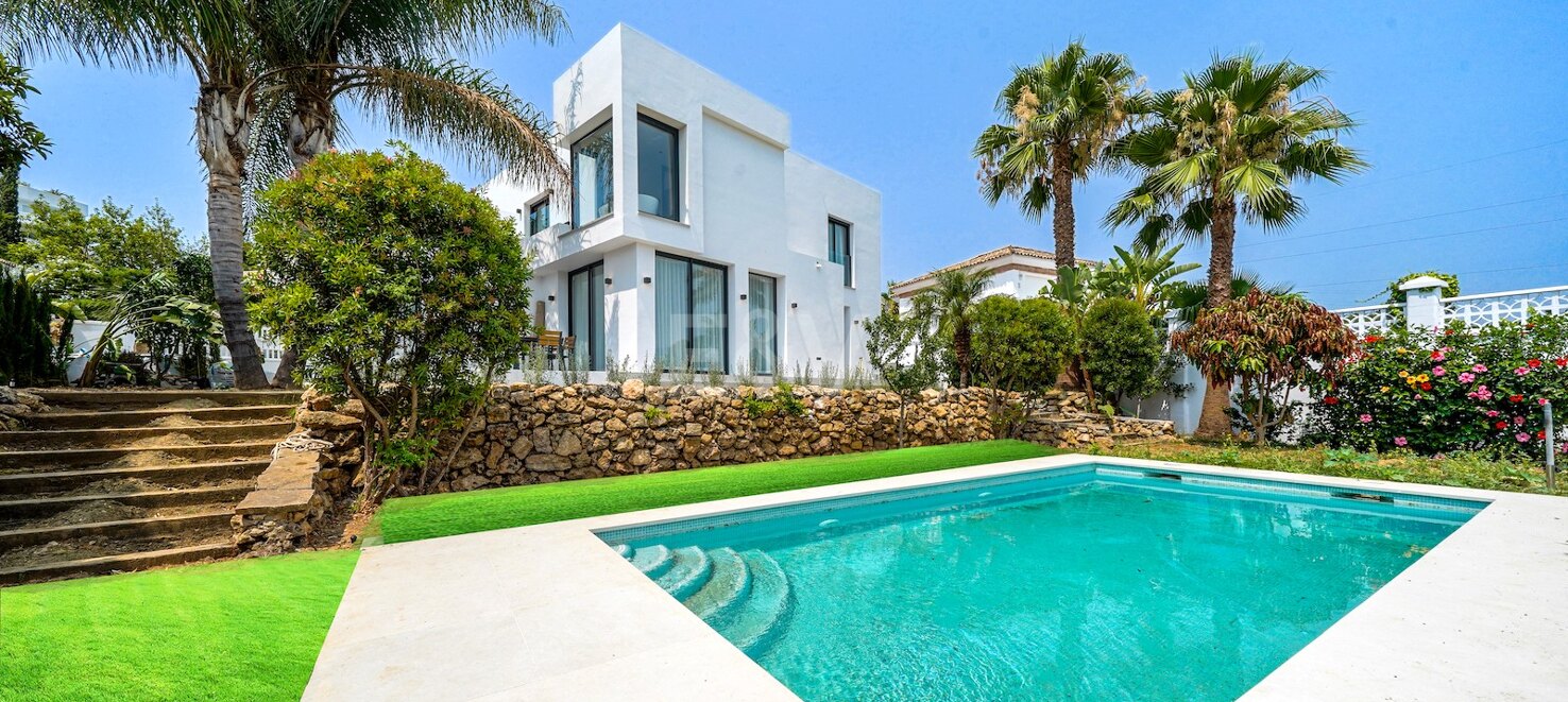 Elegant Villa in Nueva Andalucia within a Peaceful and Private Location