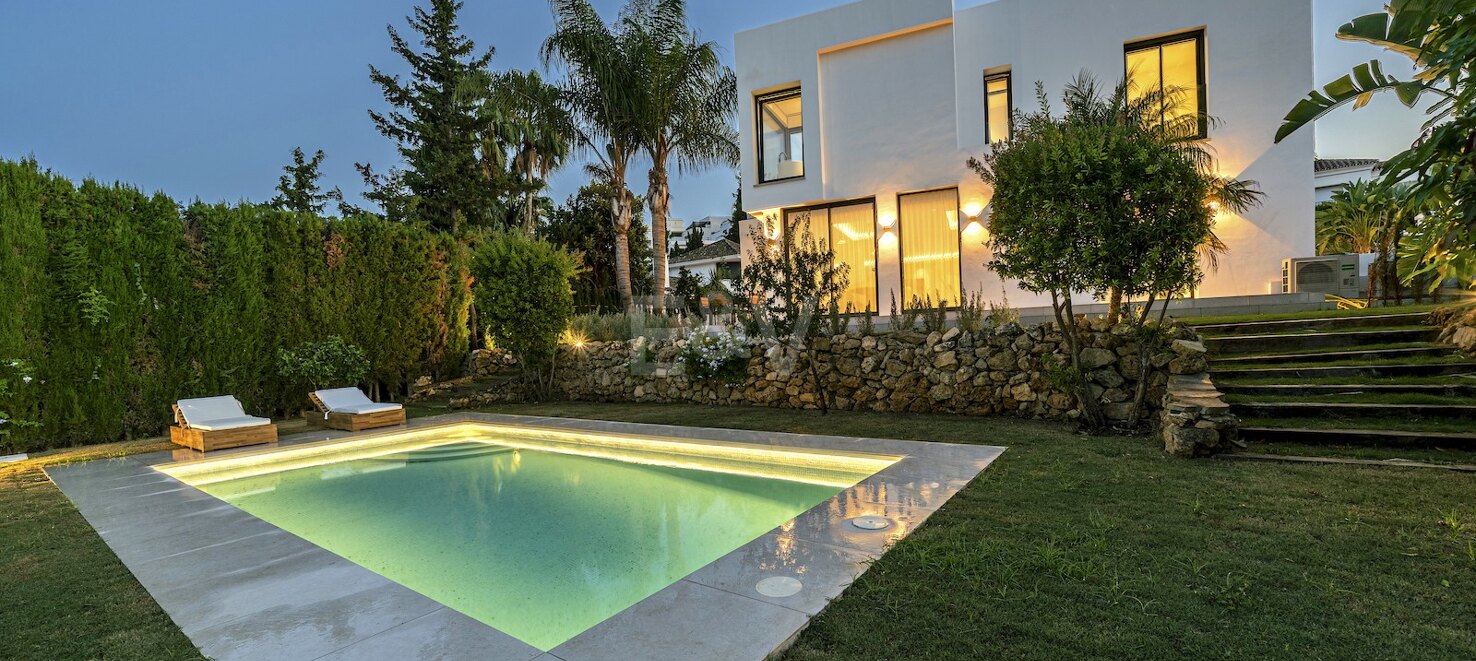 Elegant Villa in Nueva Andalucia within a Peaceful and Private Location