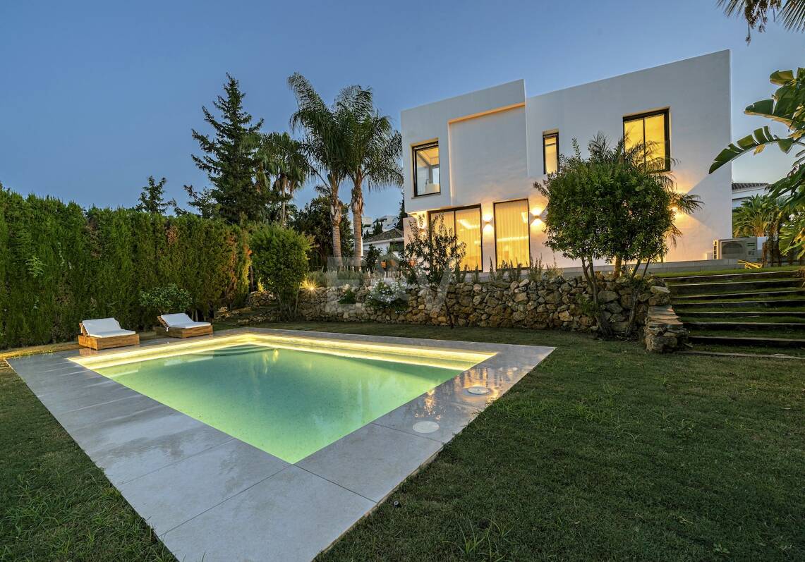 Villa Elegante en Nueva Andalucia en una area muy tranquila y privada