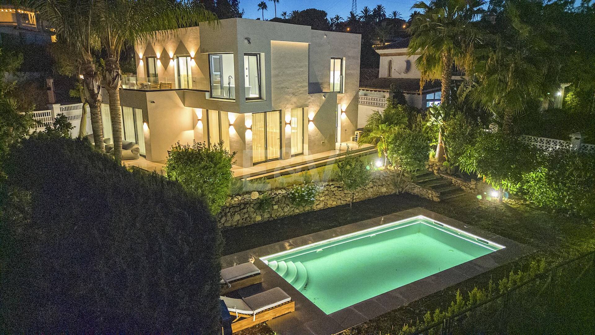 Villa Elegante en Nueva Andalucia en una area muy tranquila y privada