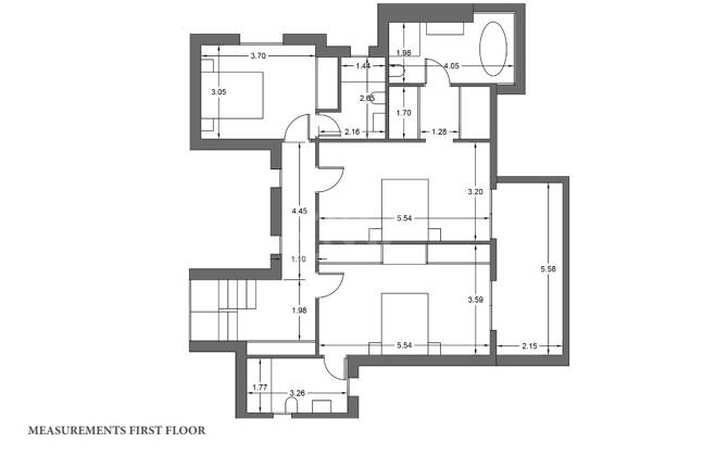 Elegant Villa i Nueva Andalucia inom en fridfull och privat plats