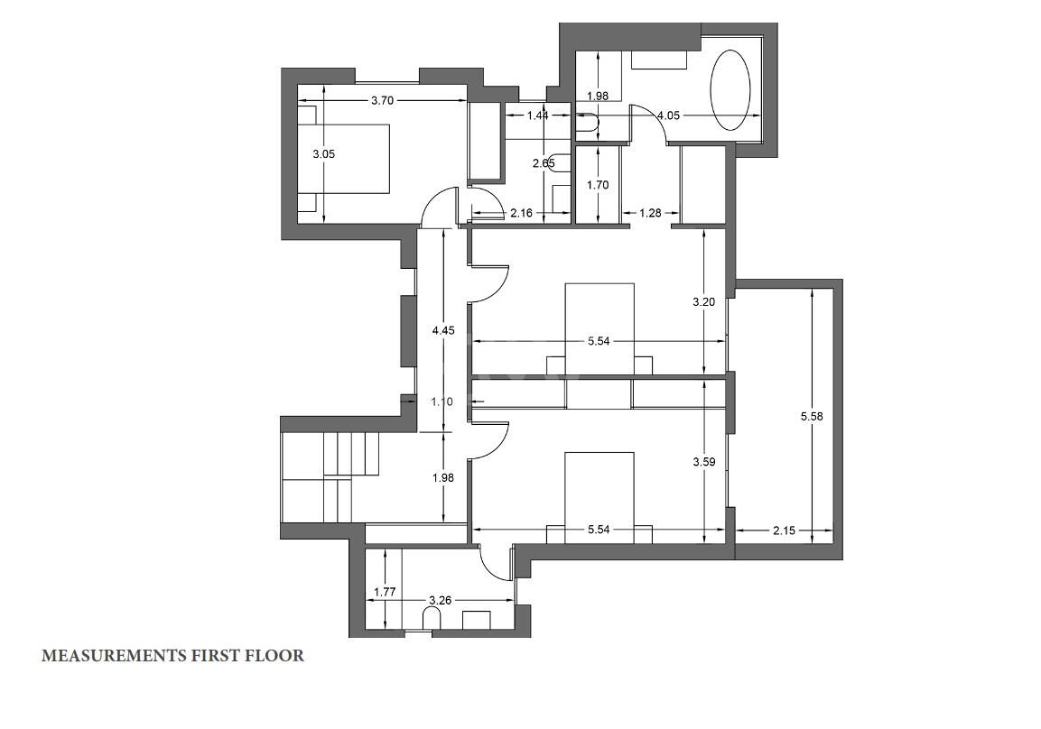 Elegant Villa i Nueva Andalucia inom en fridfull och privat plats