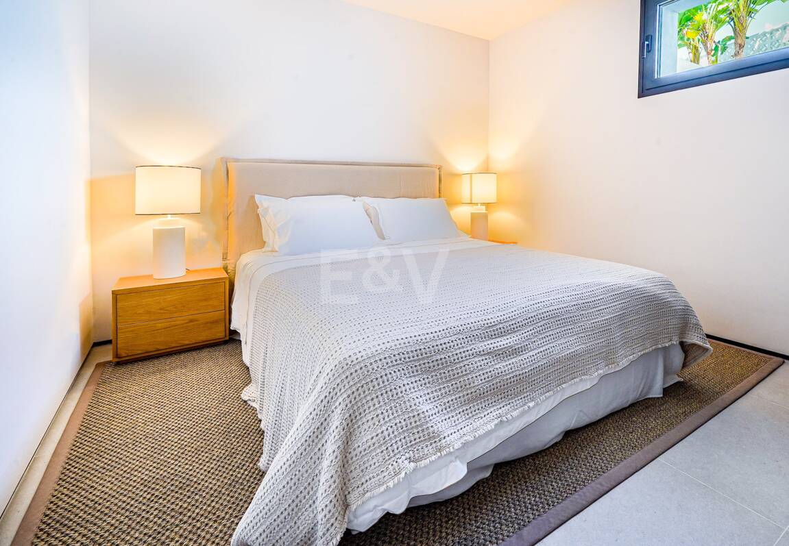 Elegant Villa i Nueva Andalucia inom en fridfull och privat plats