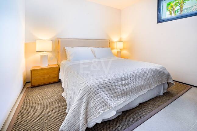 Elegant Villa i Nueva Andalucia inom en fridfull och privat plats