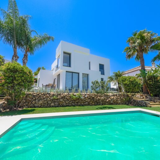 Elegant Villa in Nueva Andalucia within a Peaceful and Private Location