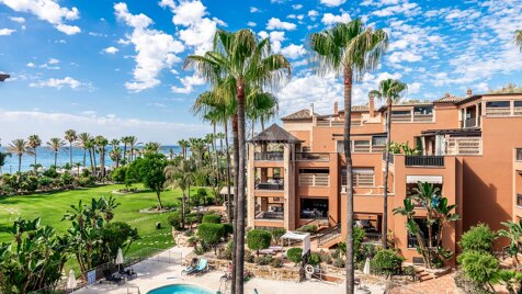 Stunning front line beach penthouse