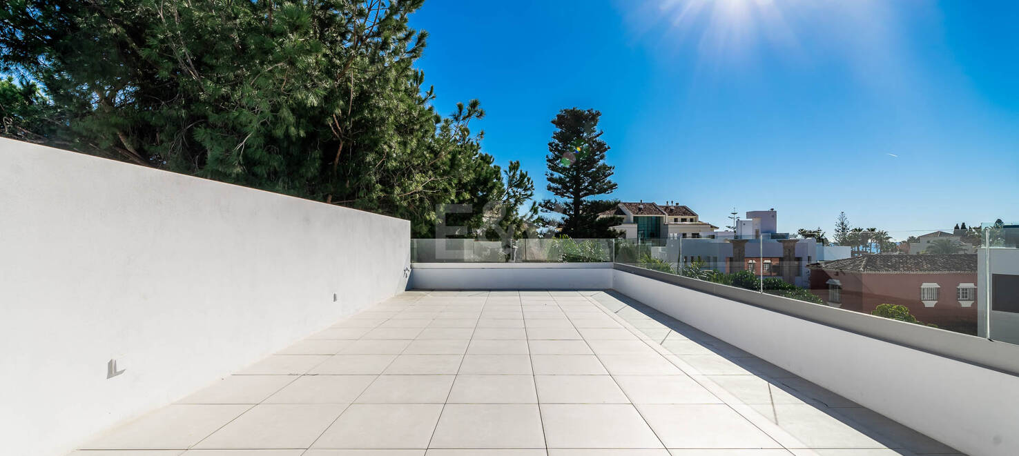 Modern villa i ett oslagbart läge mellan Golden Mile och Puerto Banús