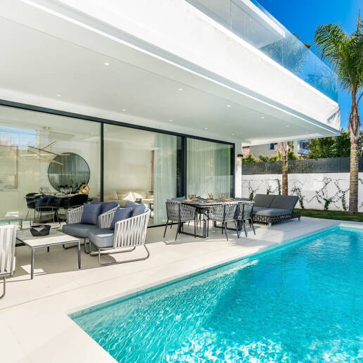 Modern villa i ett oslagbart läge mellan Golden Mile och Puerto Banús