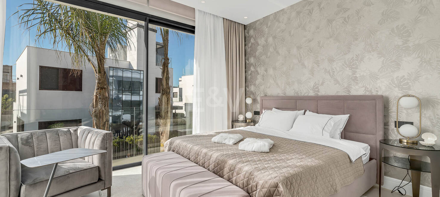 Modern villa i ett oslagbart läge mellan Golden Mile och Puerto Banús