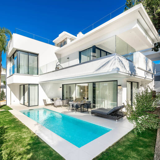 Modern villa i ett oslagbart läge mellan Golden Mile och Puerto Banús