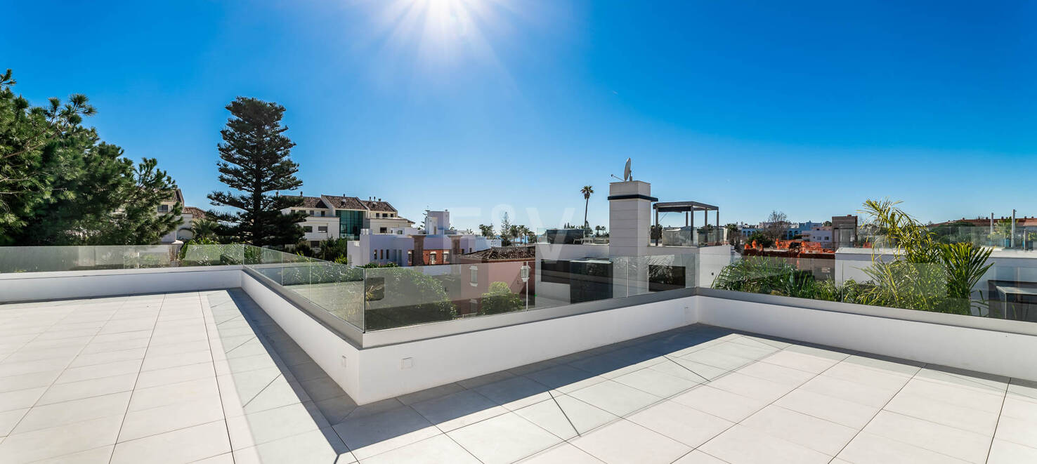 Modern villa i ett oslagbart läge mellan Golden Mile och Puerto Banús