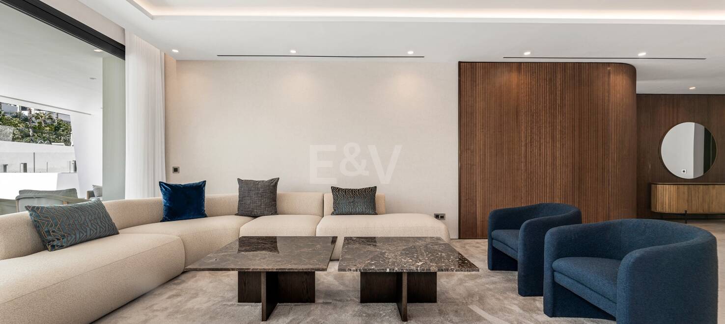 Elegant Duplex lägenhet i en modern Golden Mile gemenskap