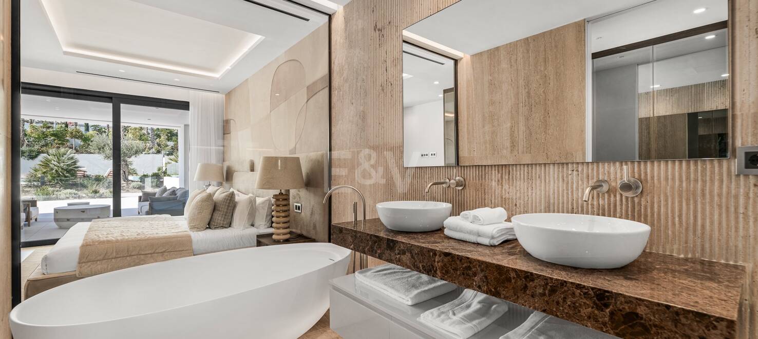 Elegant Duplex lägenhet i en modern Golden Mile gemenskap