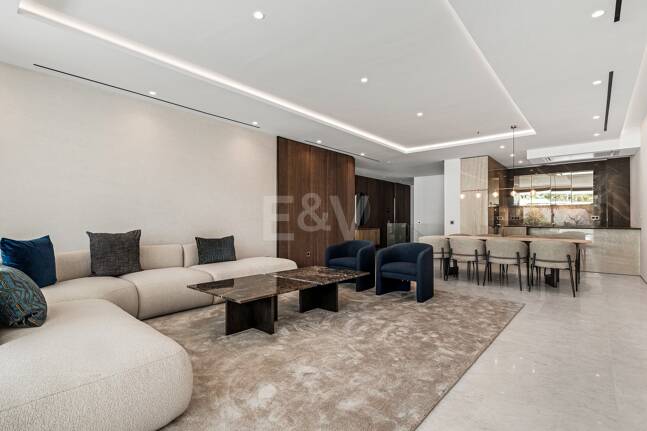 Elegant Duplex lägenhet i en modern Golden Mile gemenskap