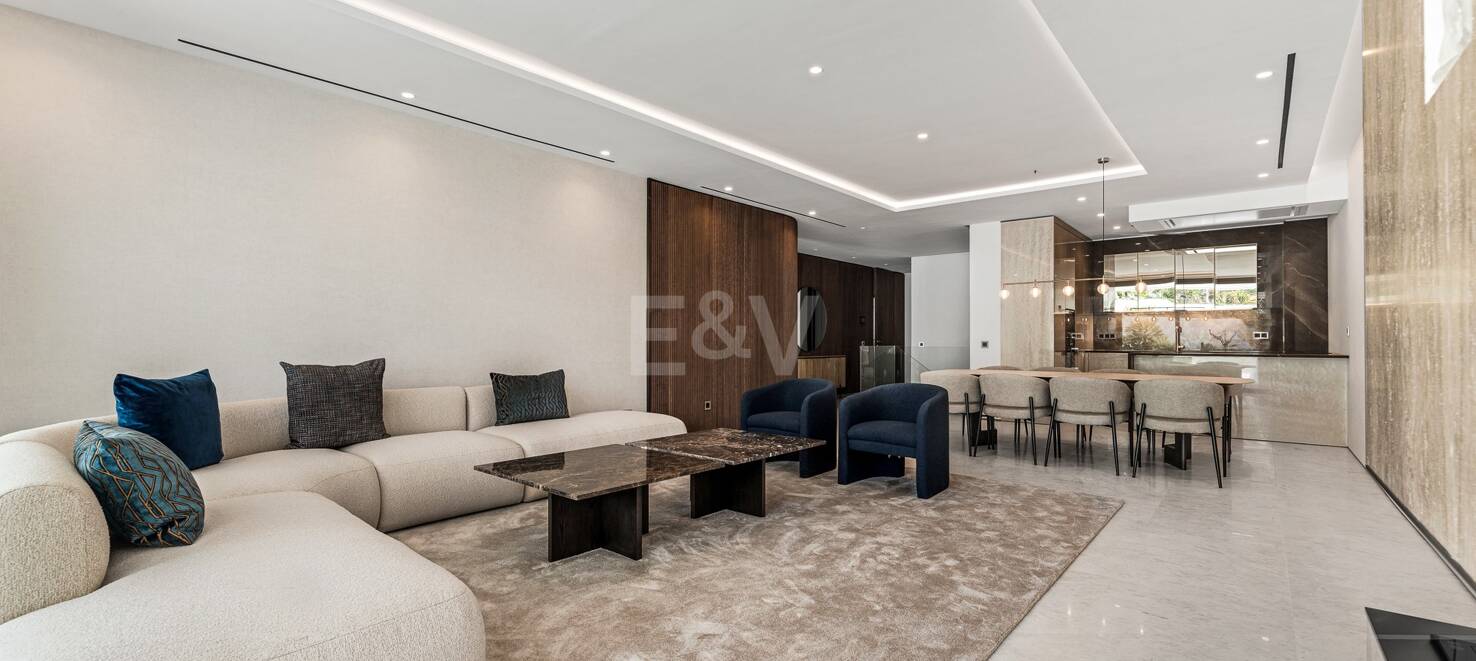 Elegant Duplex lägenhet i en modern Golden Mile gemenskap