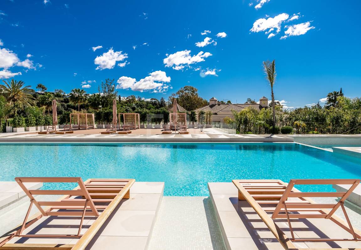 Elegant Duplex lägenhet i en modern Golden Mile gemenskap