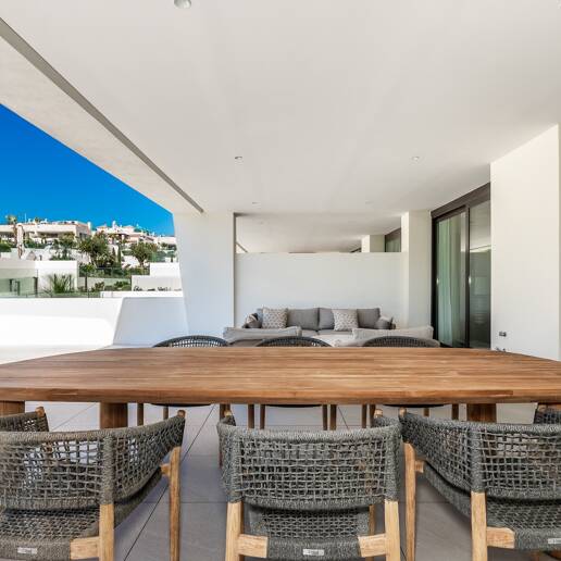 Elegant Duplex lägenhet i en modern Golden Mile gemenskap