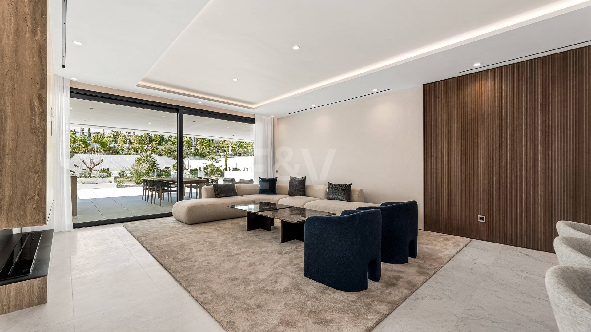 Elegant Duplex lägenhet i en modern Golden Mile gemenskap