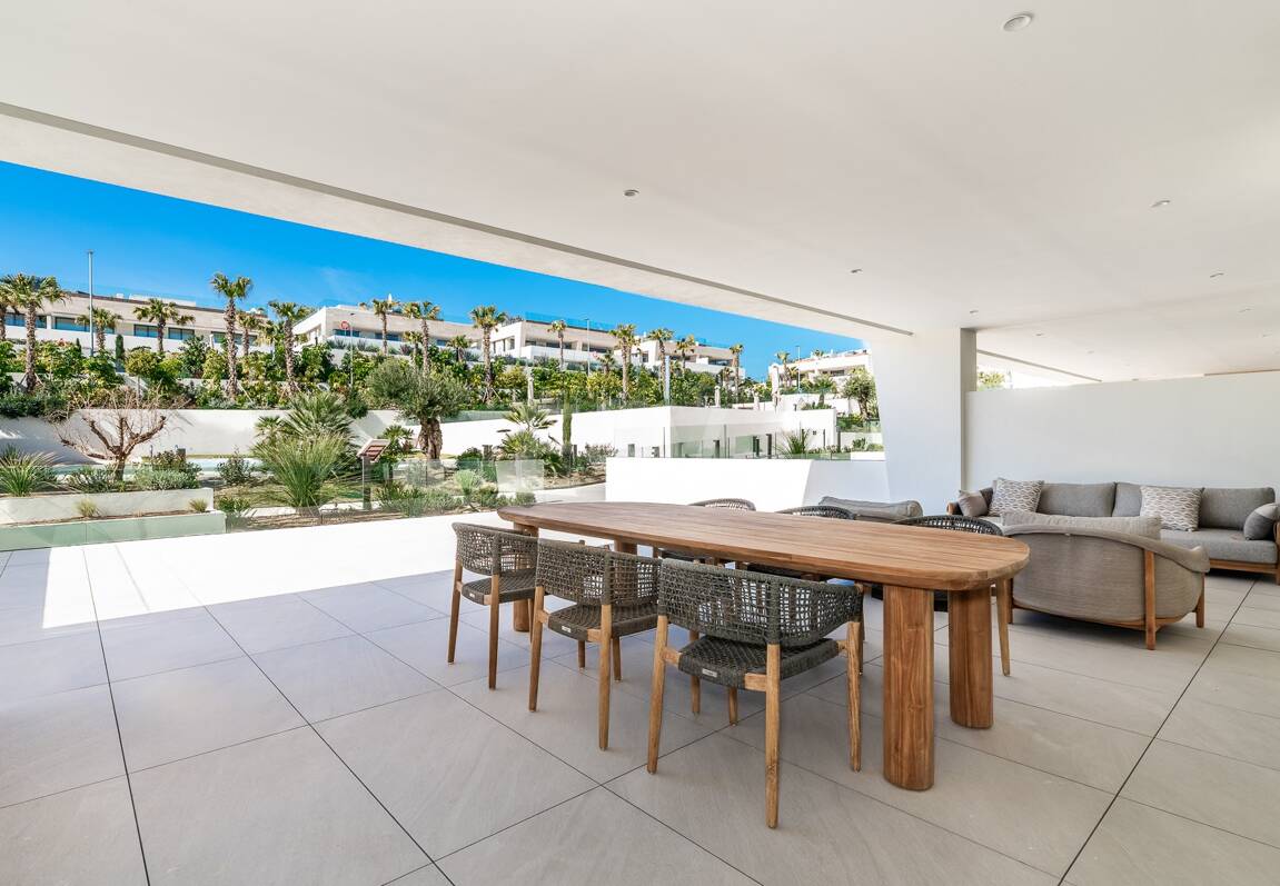 Elegant Duplex lägenhet i en modern Golden Mile gemenskap