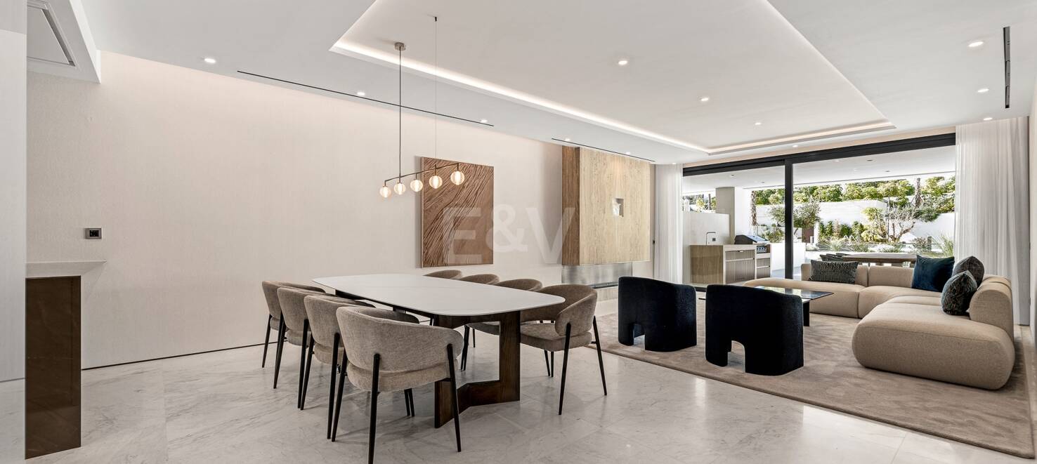 Elegant Duplex lägenhet i en modern Golden Mile gemenskap