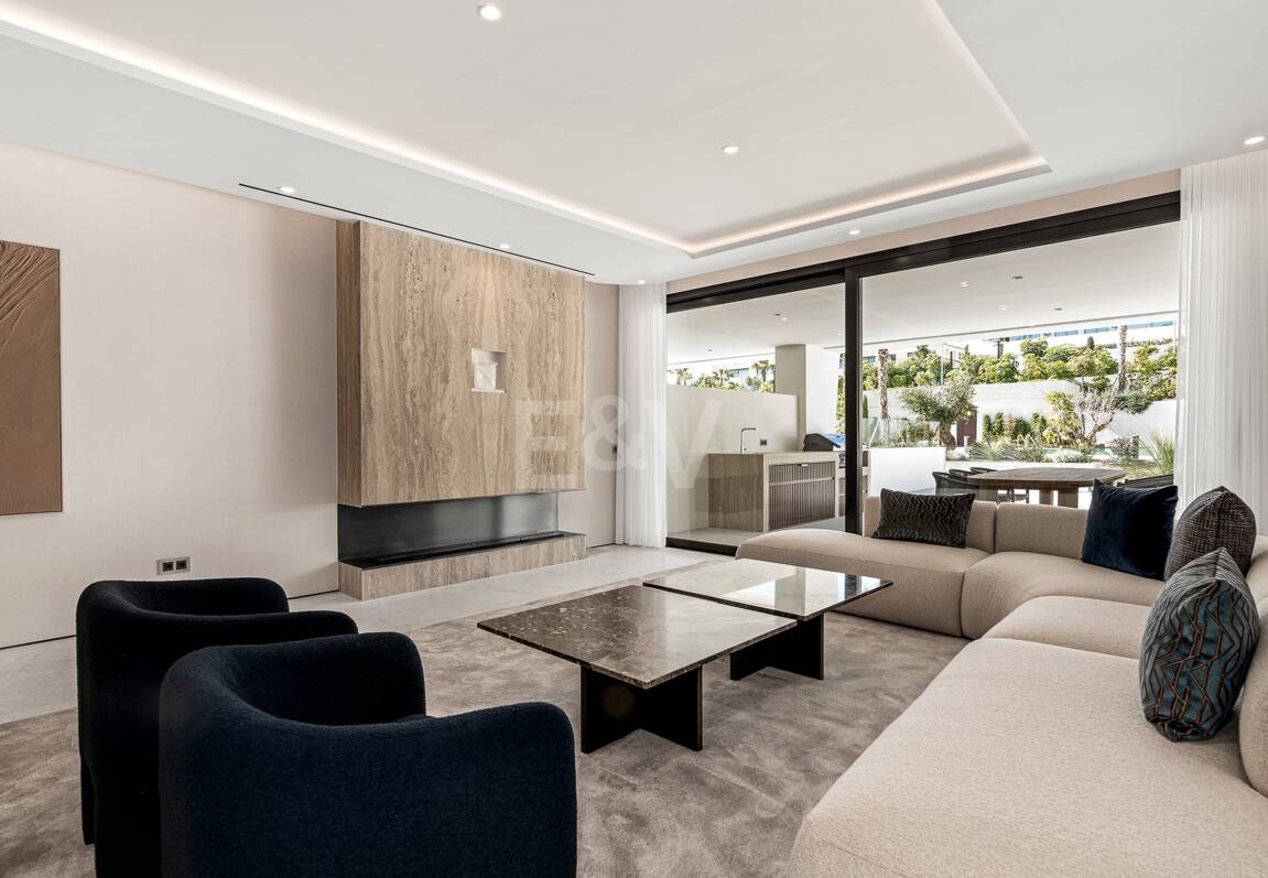 Elegant Duplex lägenhet i en modern Golden Mile gemenskap